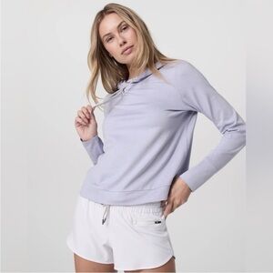 Vuori Halo Essential Hoodie in Lavender Mist Heather, Size Small